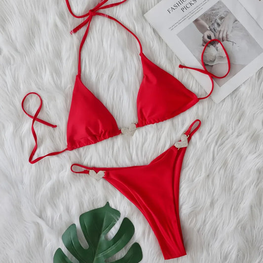 Maillot de bain échancré 2 pièces de couleur rouge intense 