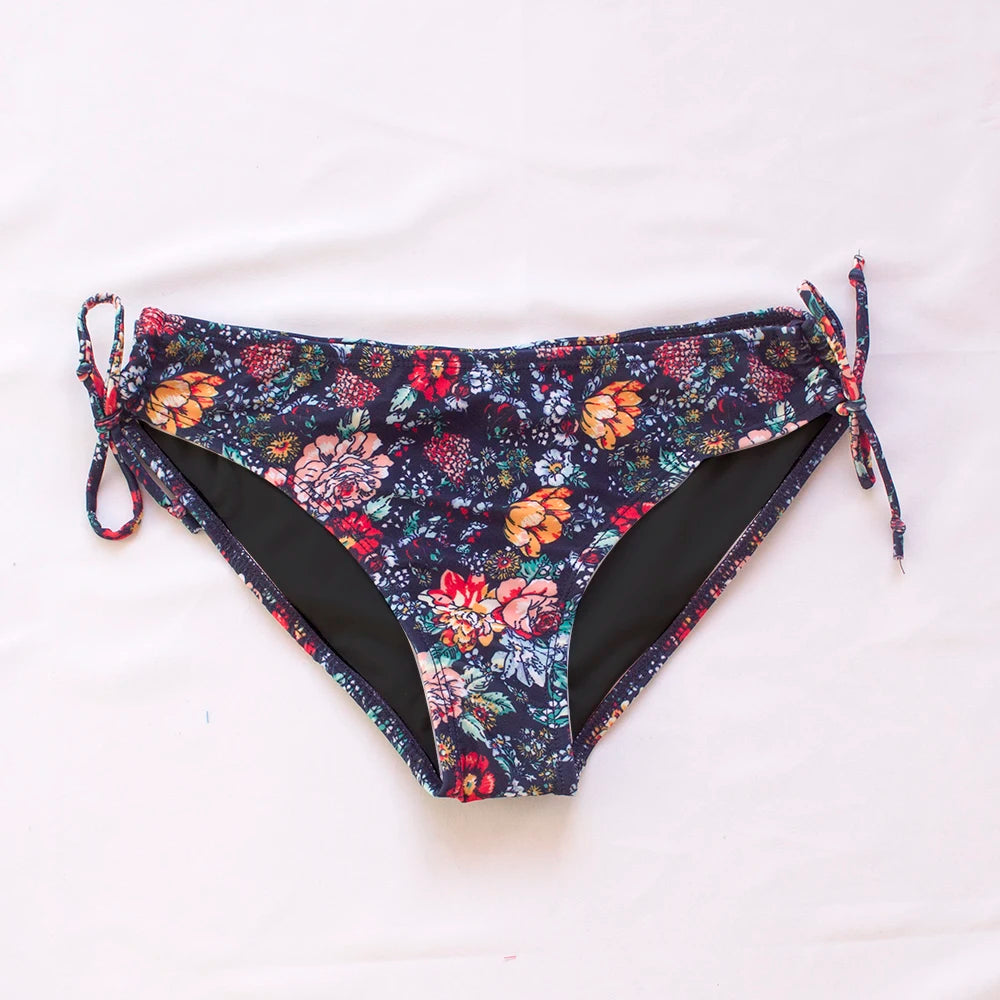 Bas de maillot de bain Tanga | modèle #FLOR